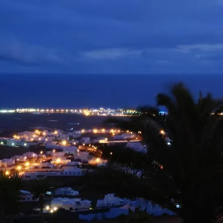 Grosses Mit Meerblick Auf Lanzarote 티아즈